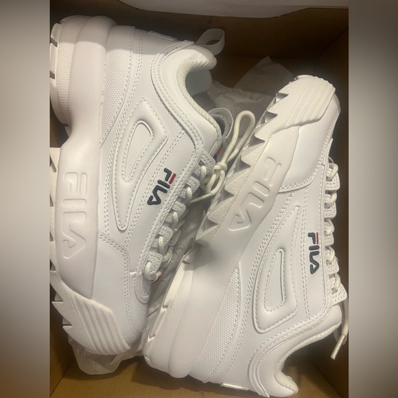 Women’s Fila disruptor - Picture 3 of 5